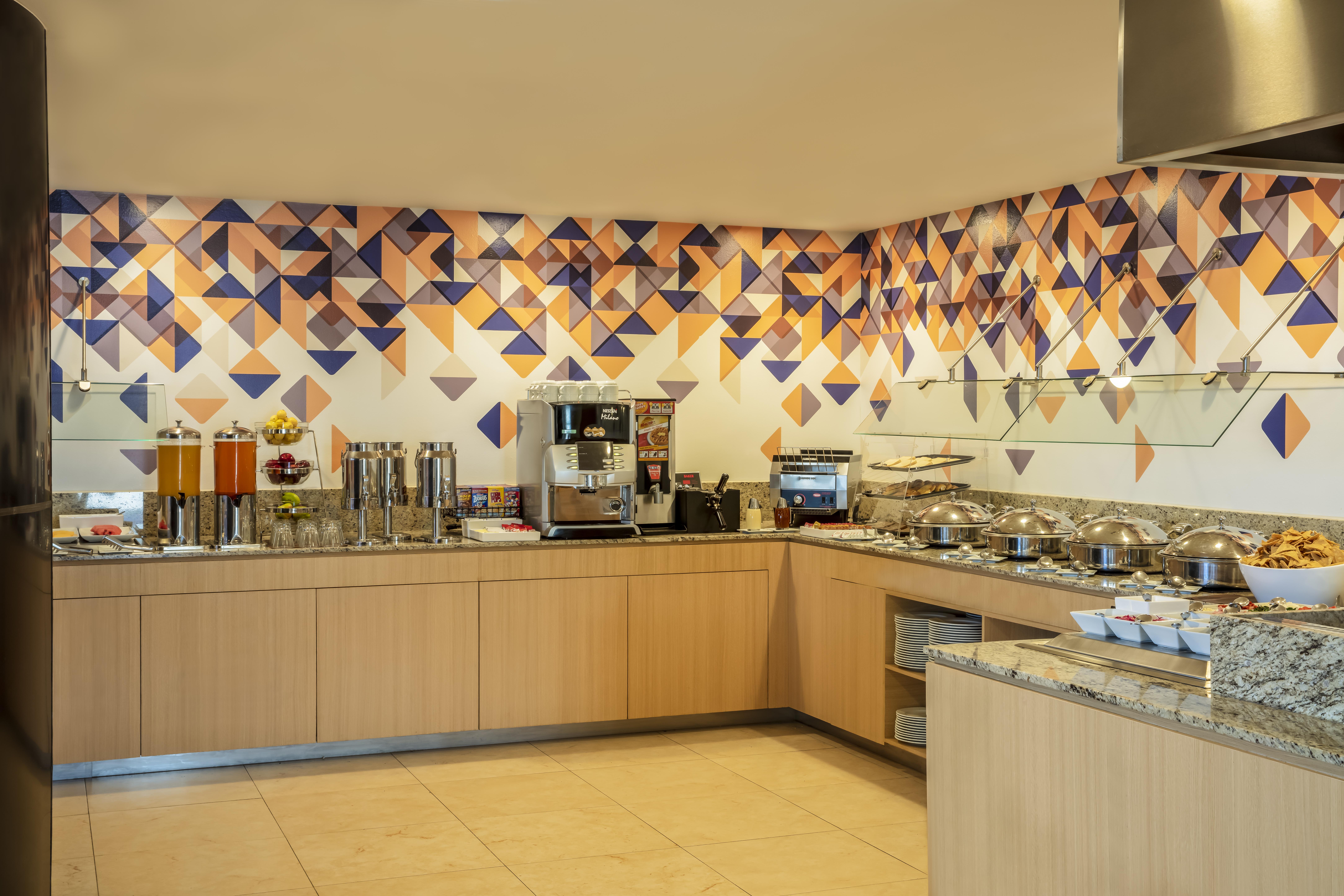 Fiesta Inn Express Queretaro Constituyentes Exterior photo